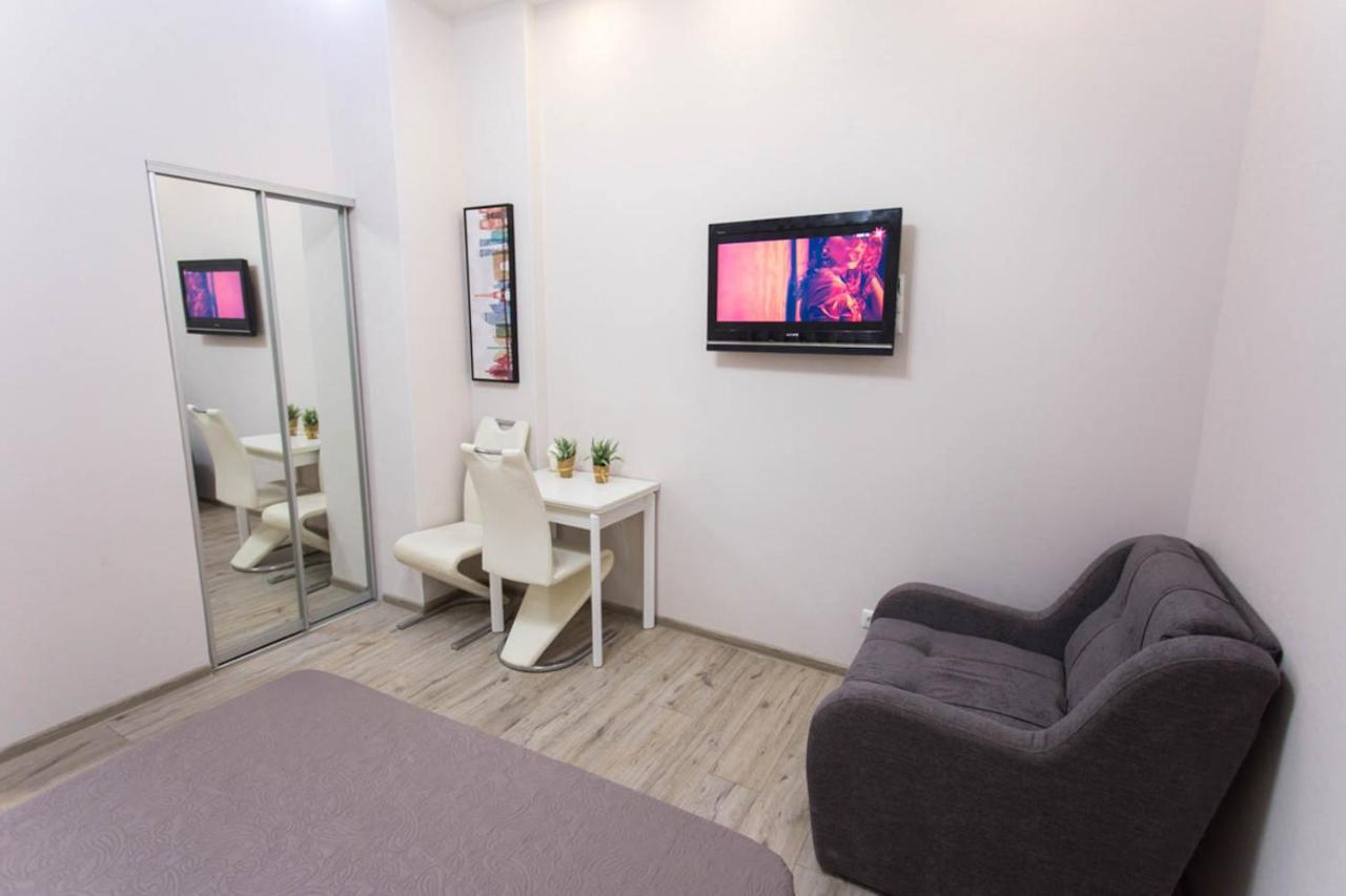 New Apartments In The City Center - Kuznechna Str. 26/1 카리프 외부 사진