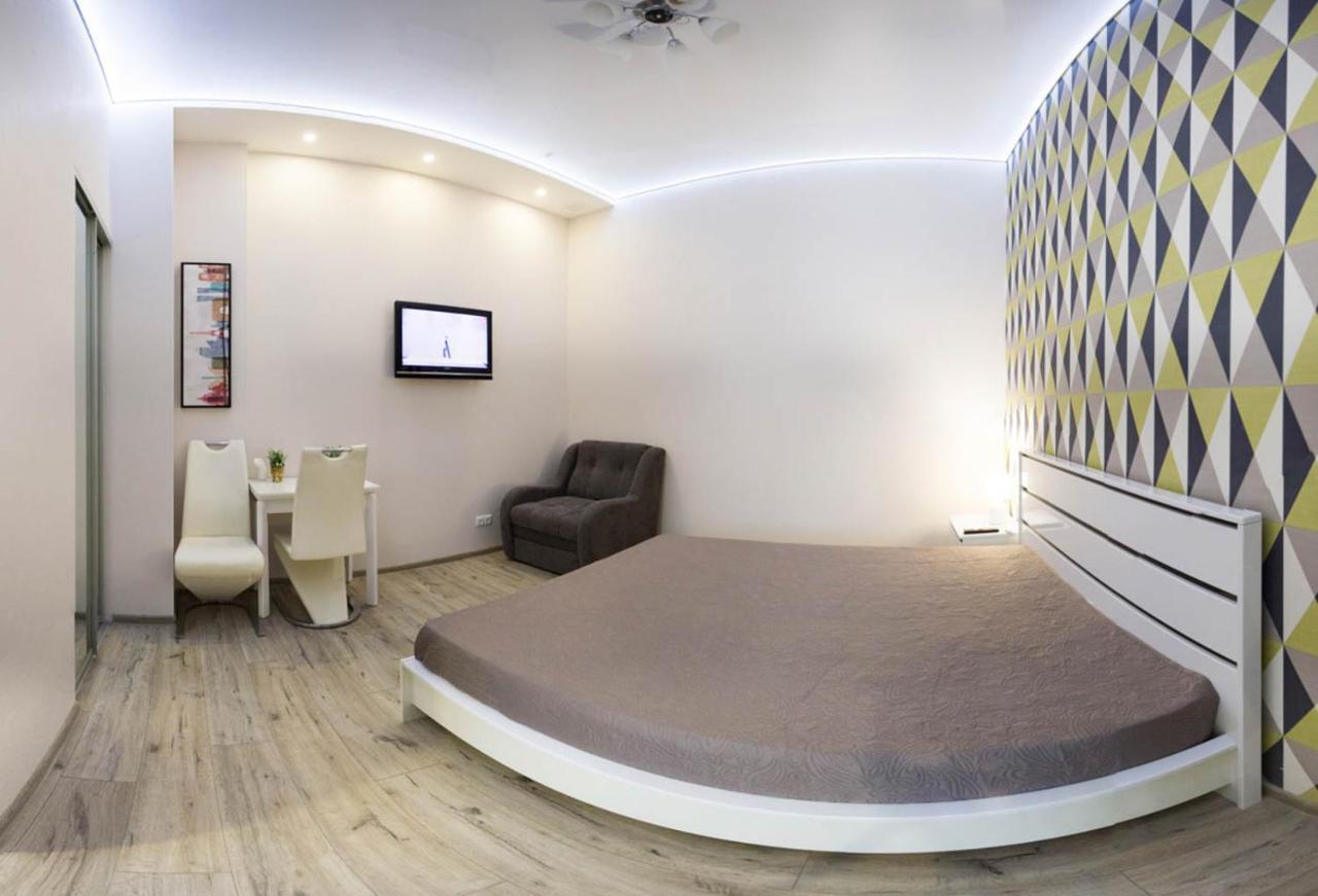 New Apartments In The City Center - Kuznechna Str. 26/1 카리프 외부 사진